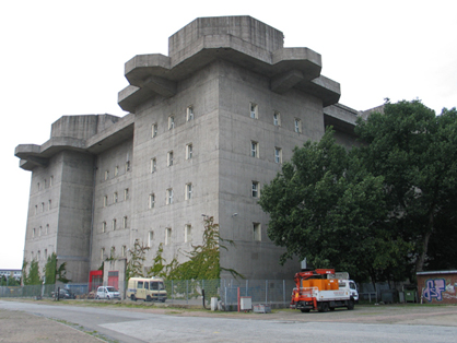 Der Flakturm auf dem Heiligengeistfeld in Hamburg